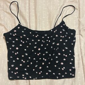 Black floral cropped tank